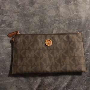 Michael kors wallet/wristlet